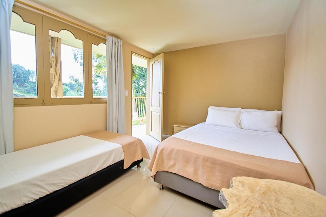 Guatapé Mansion By Bernalo Hotels מראה חיצוני תמונה