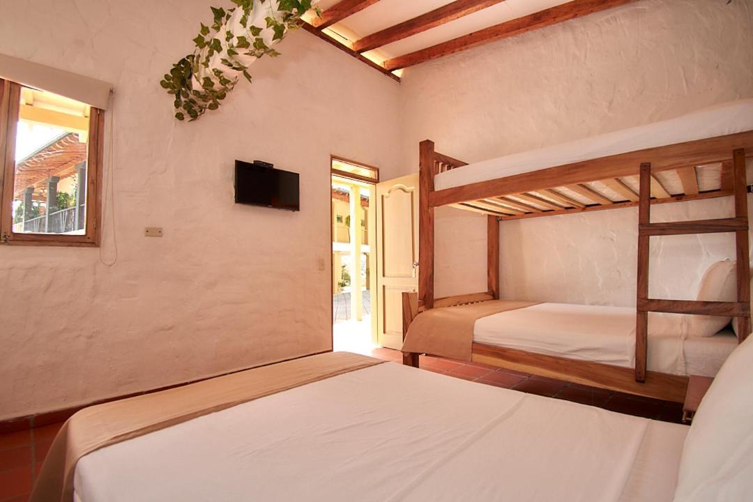 Guatapé Mansion By Bernalo Hotels מראה חיצוני תמונה